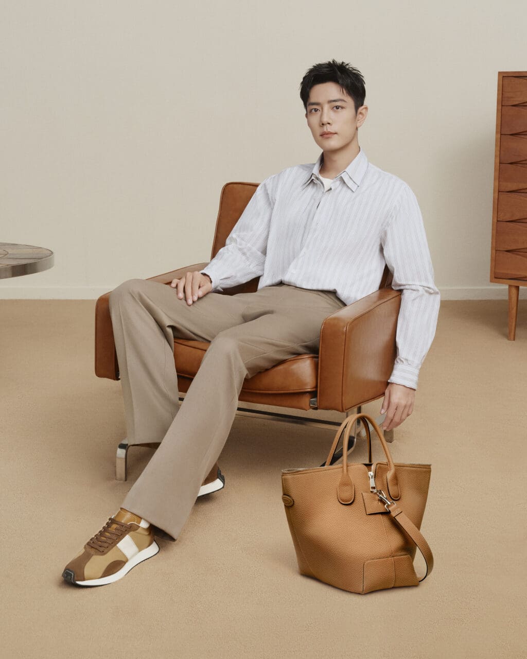 TOD’S 與全球品牌代言人肖戰再度合作推出別注系列 TOD’S · X，以心意之作致敬美好相遇